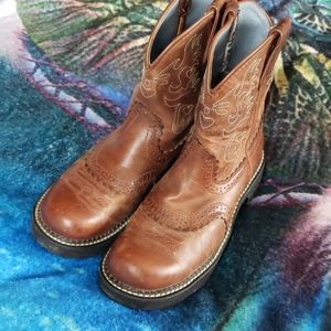 Roper's araiat fat baby boiled leather boots 8.5 B